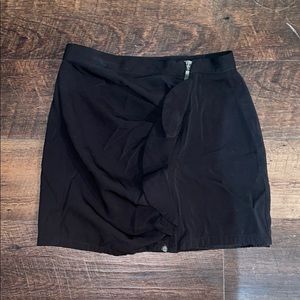 Zara Basic Side Zip/Ruffle Skirt